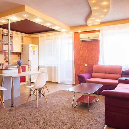 Appartement Moskovskyi avenue à Kharkiv Extérieur photo